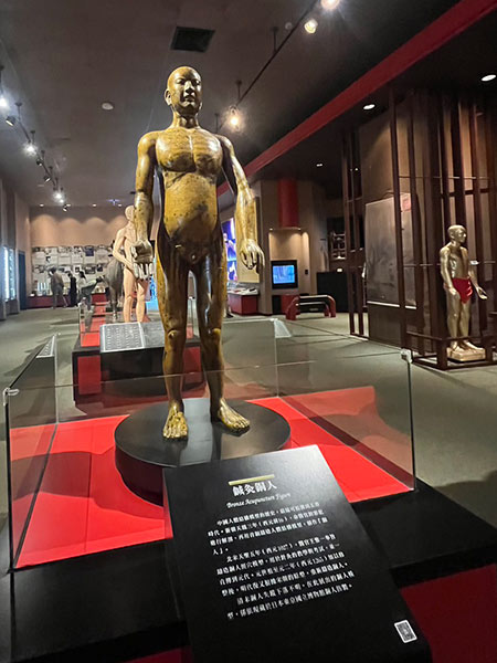 銅人依據日本東京國立博物館的館藏仿製而成