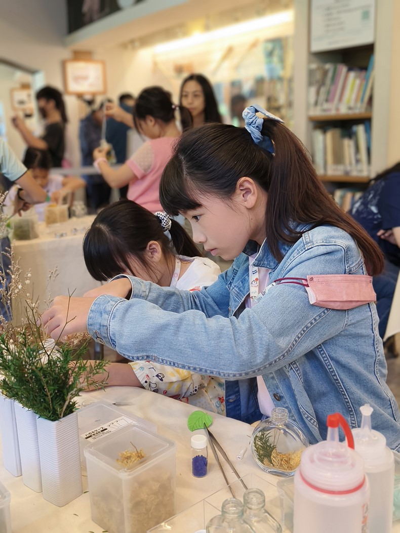 科學節:瓶中花-浮游花瓶DIY-圖片13