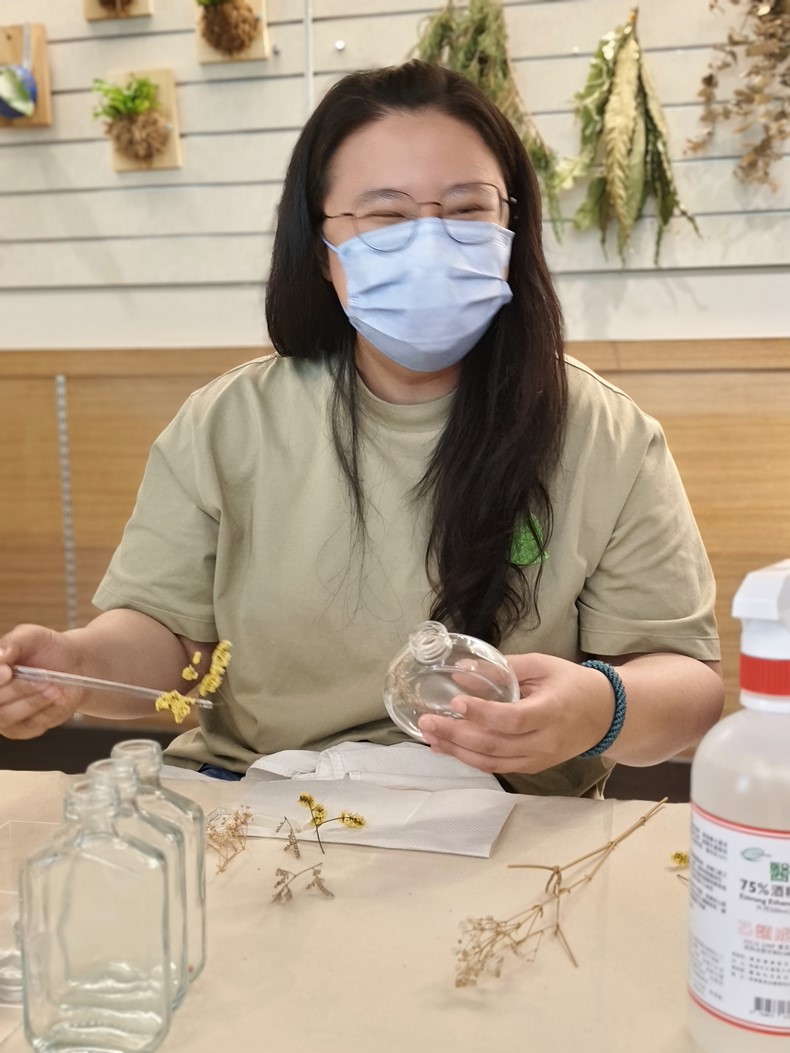 科學節:瓶中花-浮游花瓶DIY-圖片16