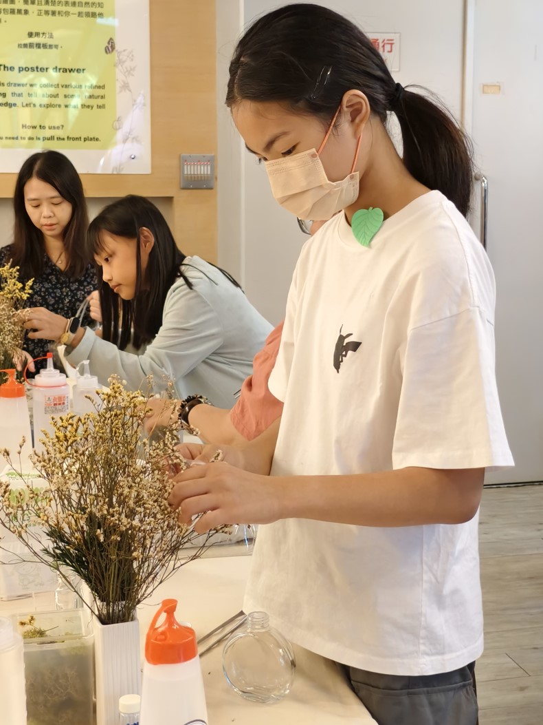 科學節:瓶中花-浮游花瓶DIY-圖片21