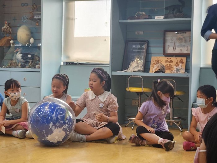 幼兒園：拿麼厲害的北極熊(5/11)-圖片3