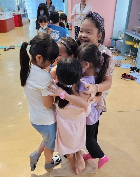 幼兒園：拿麼厲害的北極熊(5/11)-圖片101