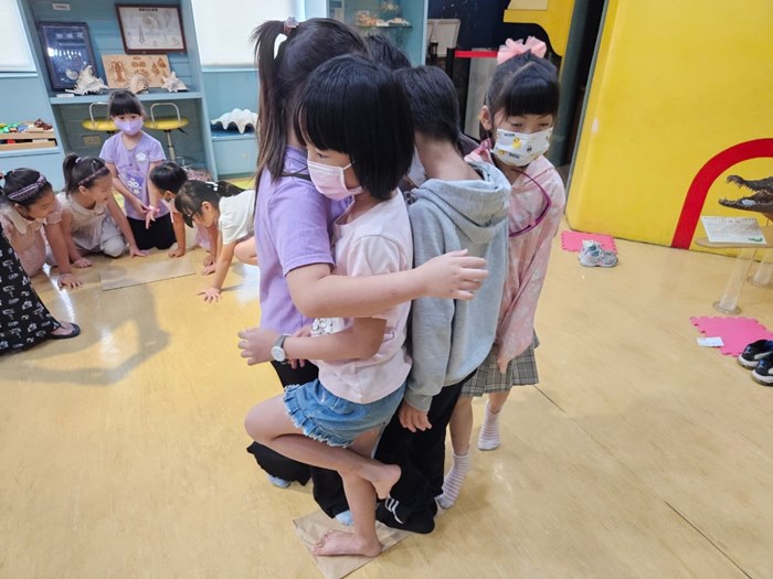 幼兒園：拿麼厲害的北極熊(5/11)-圖片105