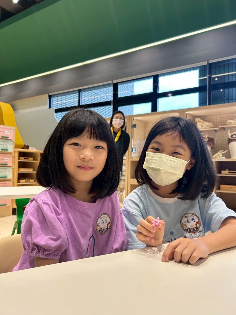 幼兒園： 蝴蝶的彩衣(7/11)-圖片16
