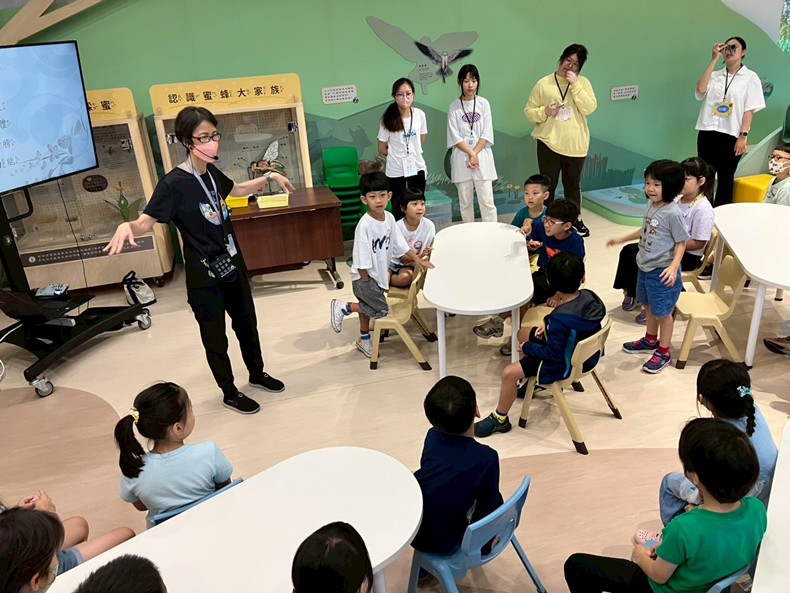 幼兒園： 蝴蝶的彩衣(7/11)-圖片60