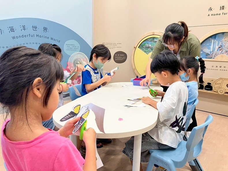 幼兒園： 蝴蝶的彩衣(7/11)-圖片71