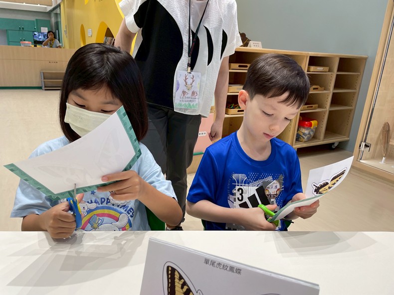 幼兒園： 蝴蝶的彩衣(7/11)-圖片99
