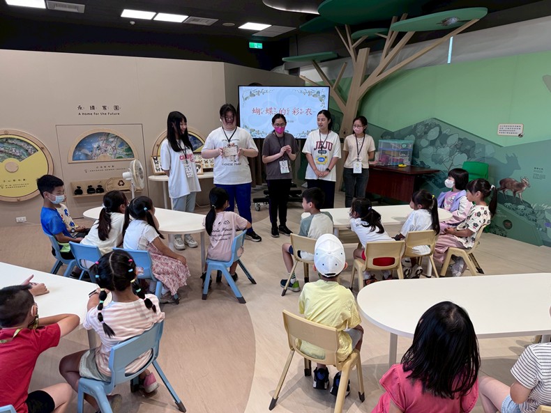幼兒園： 蝴蝶的彩衣(7/16)-圖片2