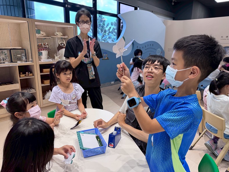 幼兒園： 蝴蝶的彩衣(7/16)-圖片32