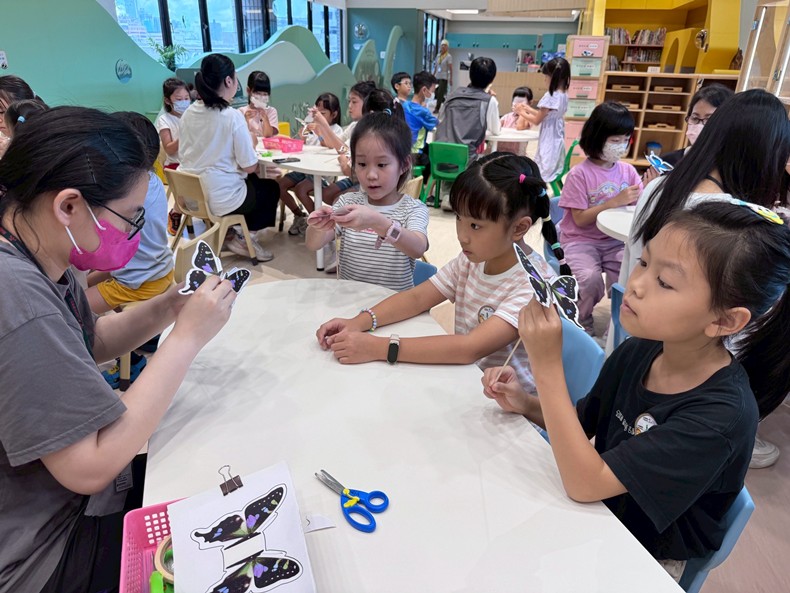 幼兒園： 蝴蝶的彩衣(7/16)-圖片43