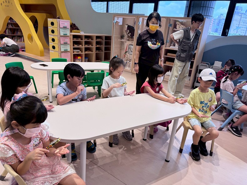 幼兒園： 蝴蝶的彩衣(7/16)-圖片96