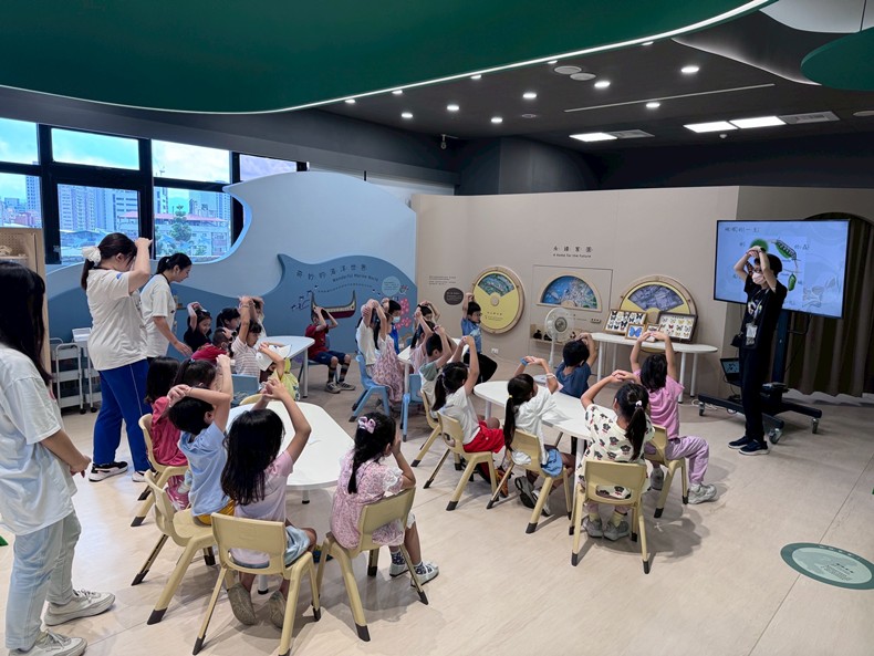 幼兒園： 蝴蝶的彩衣(7/16)-圖片97
