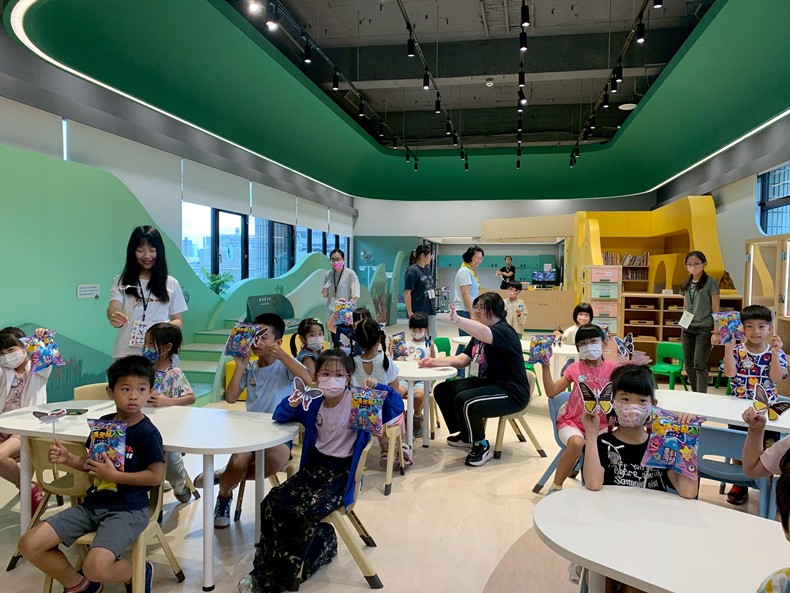幼兒園： 蝴蝶的彩衣(7/18)-圖片2