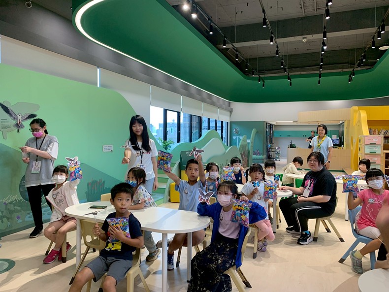 幼兒園： 蝴蝶的彩衣(7/18)-圖片4