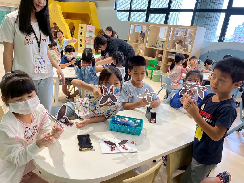 幼兒園： 蝴蝶的彩衣(7/18)-圖片22
