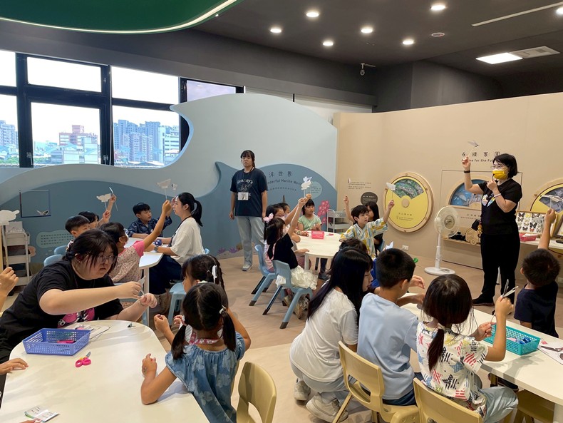 幼兒園： 蝴蝶的彩衣(7/18)-圖片23
