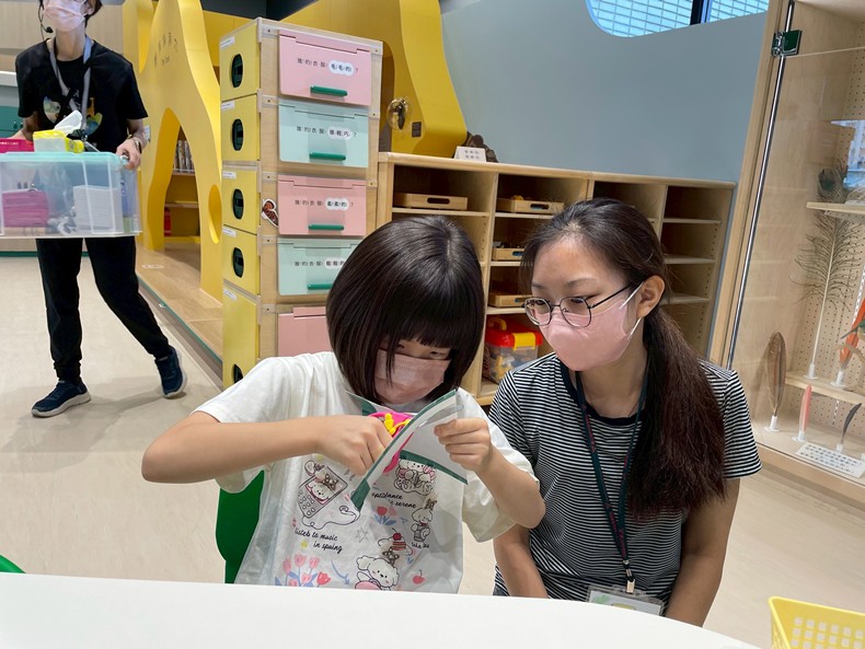 幼兒園： 蝴蝶的彩衣(7/18)-圖片35