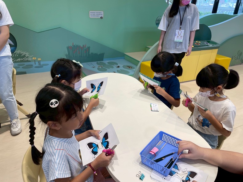 幼兒園： 蝴蝶的彩衣(7/18)-圖片37