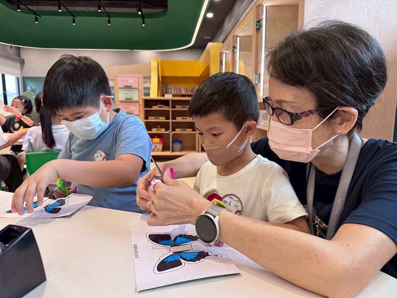 幼兒園： 蝴蝶的彩衣(7/23)-圖片79