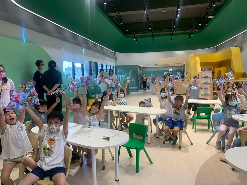 幼兒園： 蝴蝶的彩衣(7/25)-圖片3
