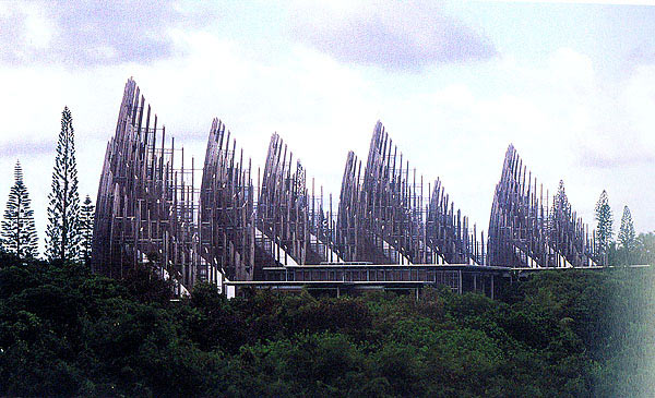 The Chateau de Chantilly in New Caledonia is characterized by the unfinished Kanak housing style.